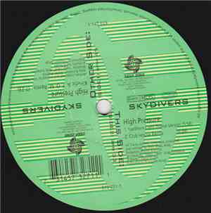 Skydivers - High Pressure