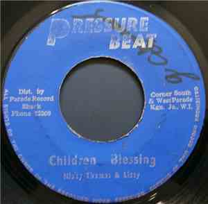 Lizzy & Nicky Thomas - Children Blessing